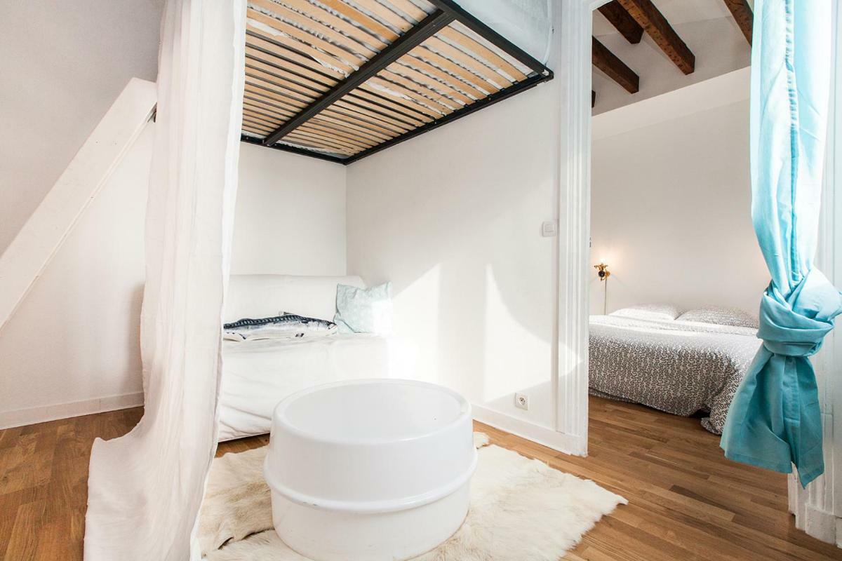 Charming 30m² Border Of Montmartre Apartment *