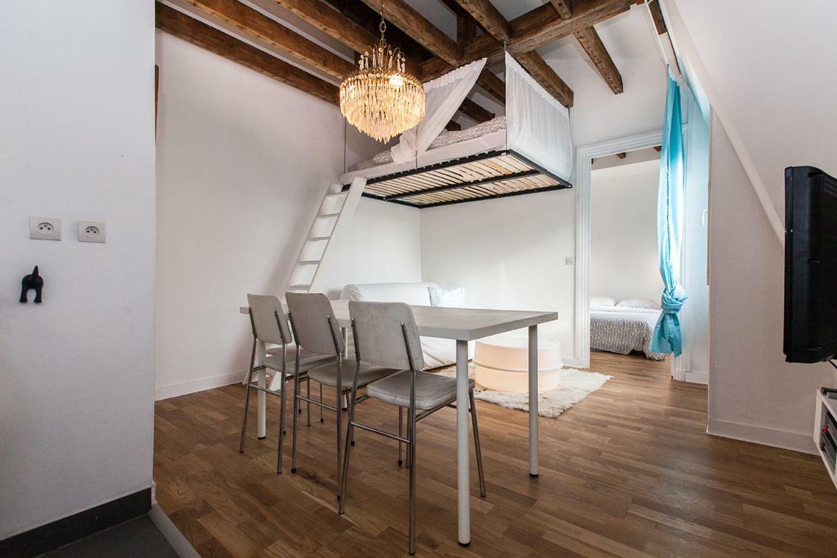 Charming 30m² Border Of Montmartre Paris