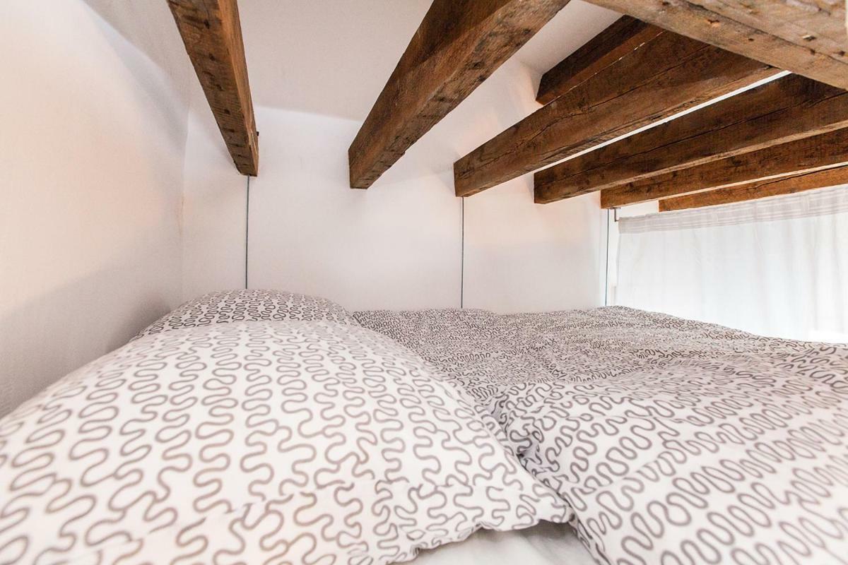 Charming 30m² Border Of Montmartre Appartement Parijs